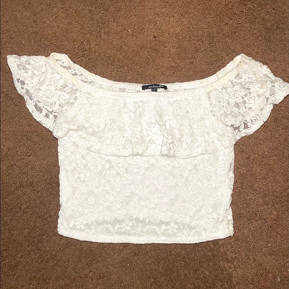 Lace Off the shoulder CropTop🤍